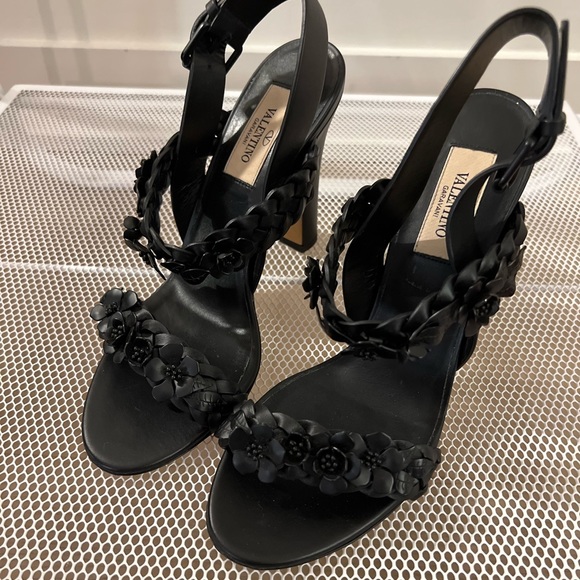 Valentino Flower Leather Slingback Sandals - Picture 2 of 8